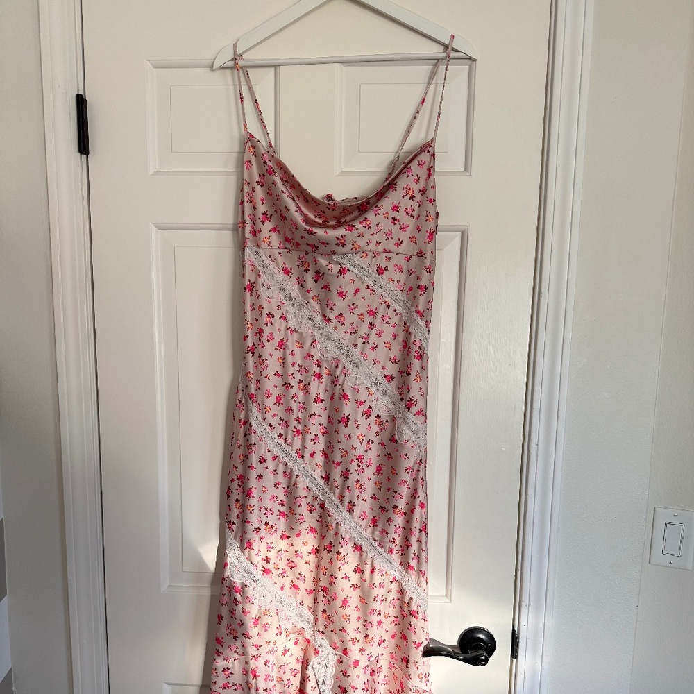 Zara midi floral dress. S/M size